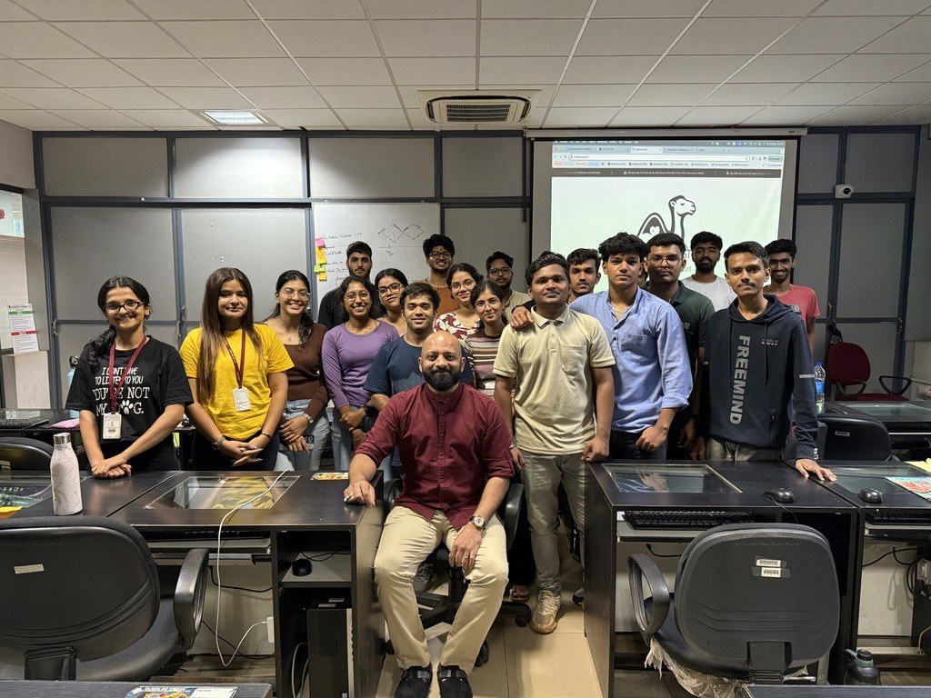 A Creative Camel design thinking workshop in progress at an engineering college